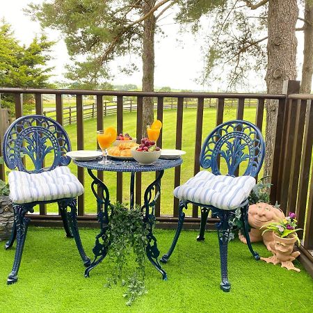Lake District Romantic Get Away In 1 Acre Gardens Off M6 Penrith Exterior photo