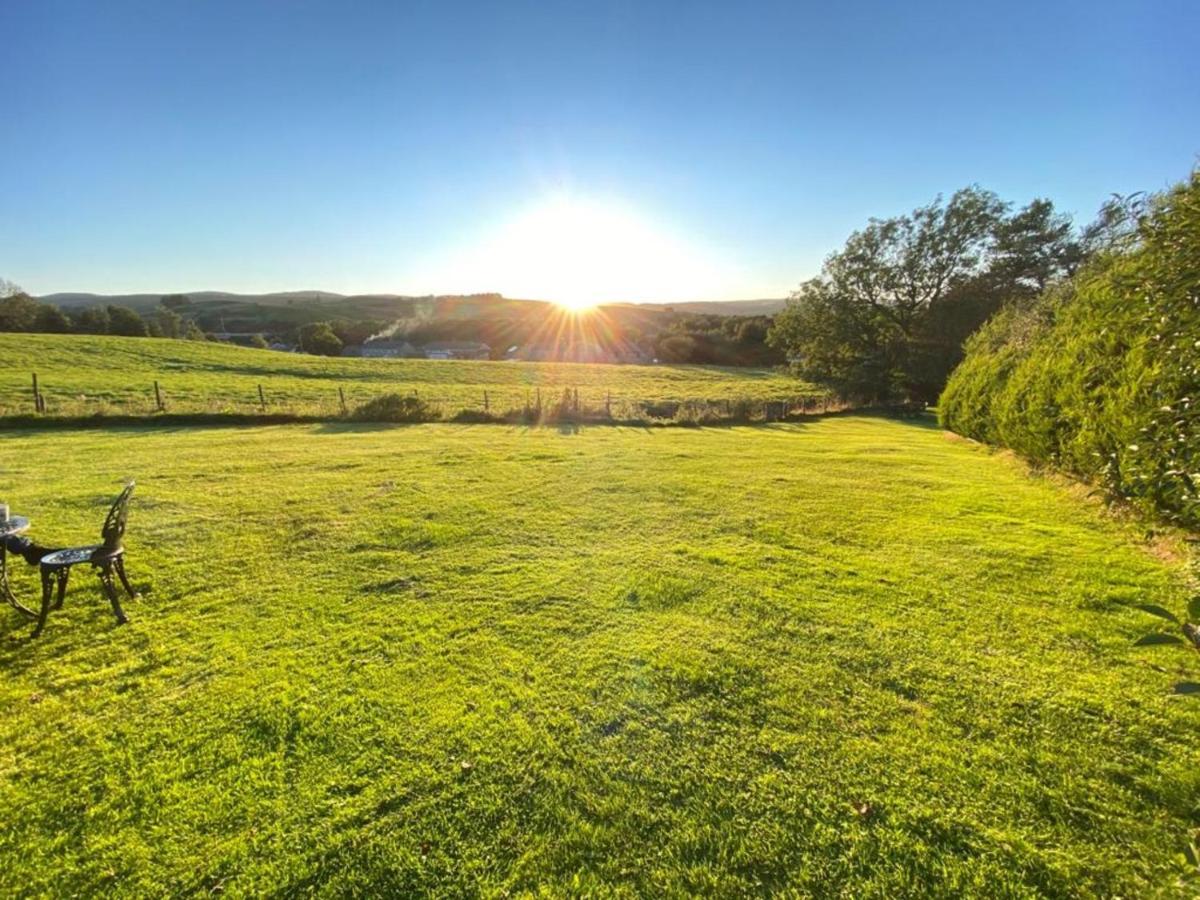 Lake District Romantic Get Away In 1 Acre Gardens Off M6 Penrith Exterior photo